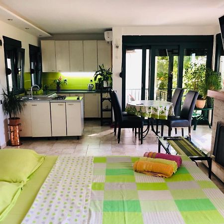 Apartments Afrodita バール エクステリア 写真